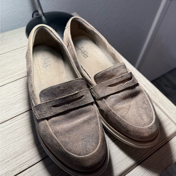 Clarks Women's Sharon Ranch Penny Loafer - Picture 7 of 10